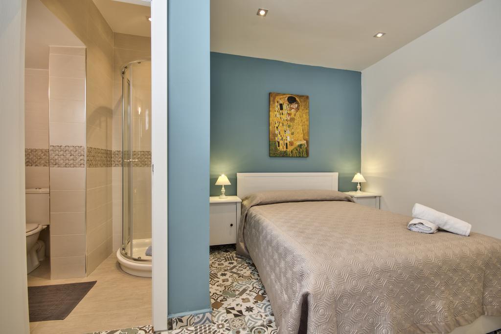Valletta Luxe 3-Bedroom Duplex Penthouse With Sea View Terrace And Jacuzzi ภายนอก รูปภาพ