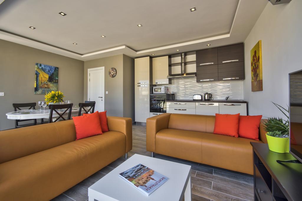 Valletta Luxe 3-Bedroom Duplex Penthouse With Sea View Terrace And Jacuzzi ภายนอก รูปภาพ
